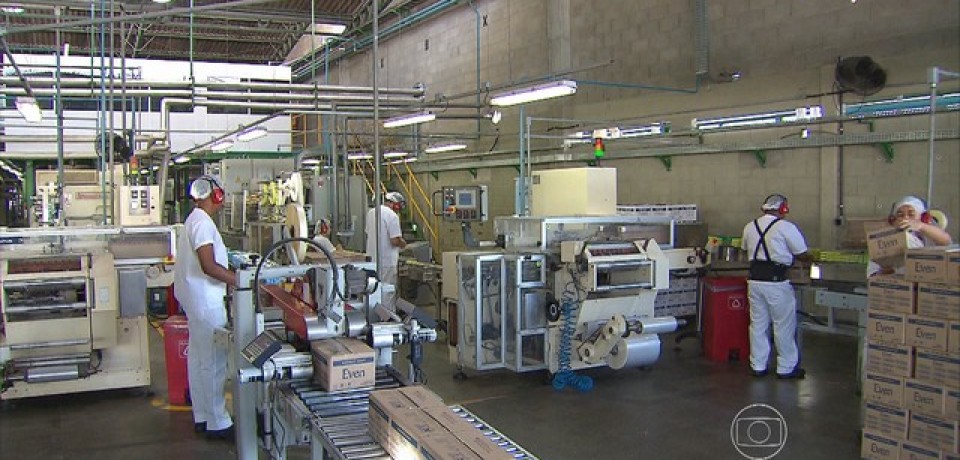 Crise econômica gera redução de empregos na indústria pernambucana
