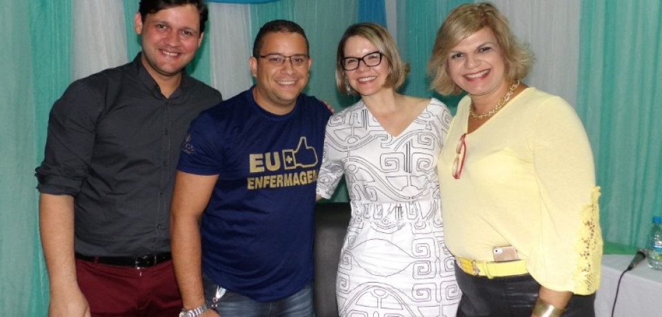 Estudantes participam da Semana de Enfermagem até amanhã na FACOL