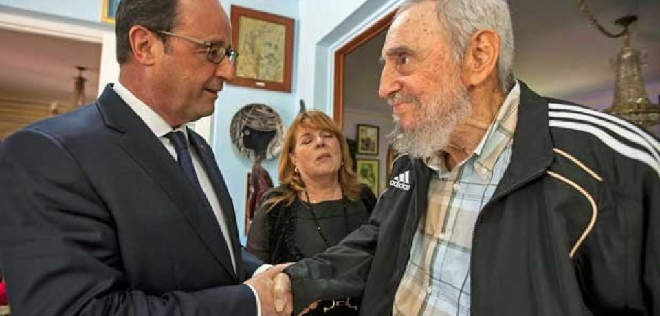 François Hollande se reúne com Fidel Castro durante visita a Cuba