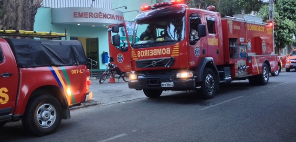 Incêndio atinge sala de materiais cirúrgicos de hospital no Recife