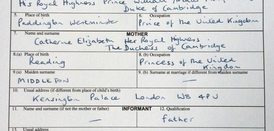 Principe William e Kate fazem registro de nascimento da princesa Charlotte