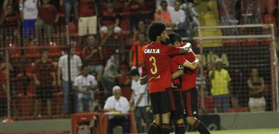 Sport vence por 2 a 0, leva decisão para os pênaltis e elimina Chapecoense na Copa do Brasil