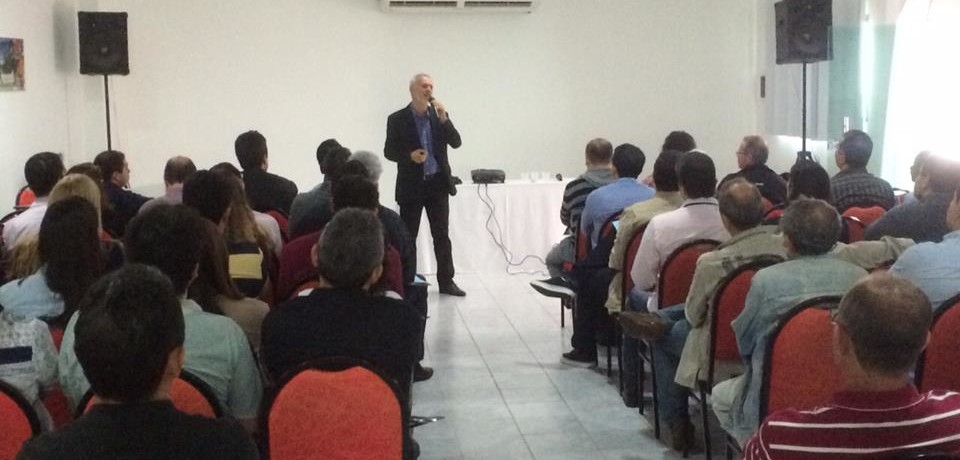 FACOL realiza Encontro Pedagógico para o planejamento do semestre 2015.2