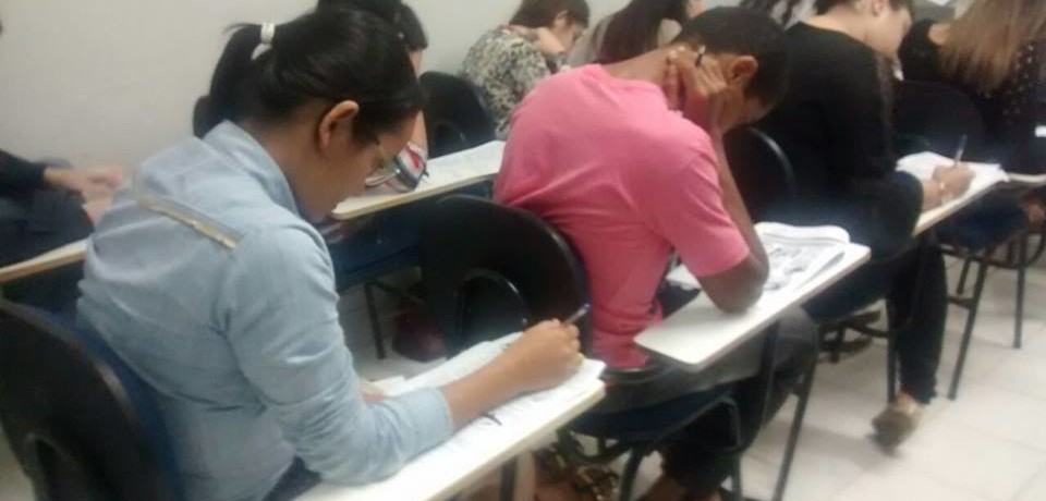 FACOL realizou Vestibular de Odontologia