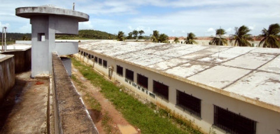 Tentativa de fuga em Itamaracá, PE, termina com detento morto