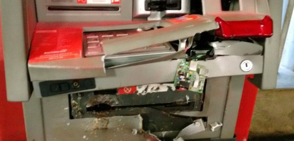 Caixa eletrônico é explodido em estação de metrô em Jaboatão, PE