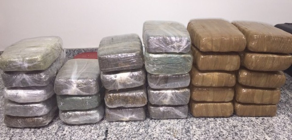 30 kg de maconha que seguiam para Recife são apreendidos no Sertão