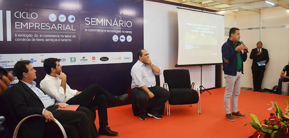 Especialistas abordam as novas tecnologias do varejo em seminário sobre comércio eletrônico