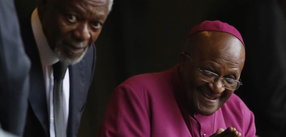 Prêmio Nobel da Paz Desmond Tutu tem alta de hospital após uma semana