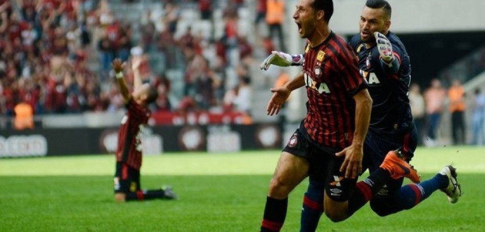Sport sofre gol no fim e deixa escapar primeira vitória fora