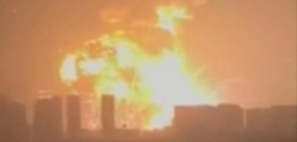 Explosões matam dezenas na China e são vistas do espaço
