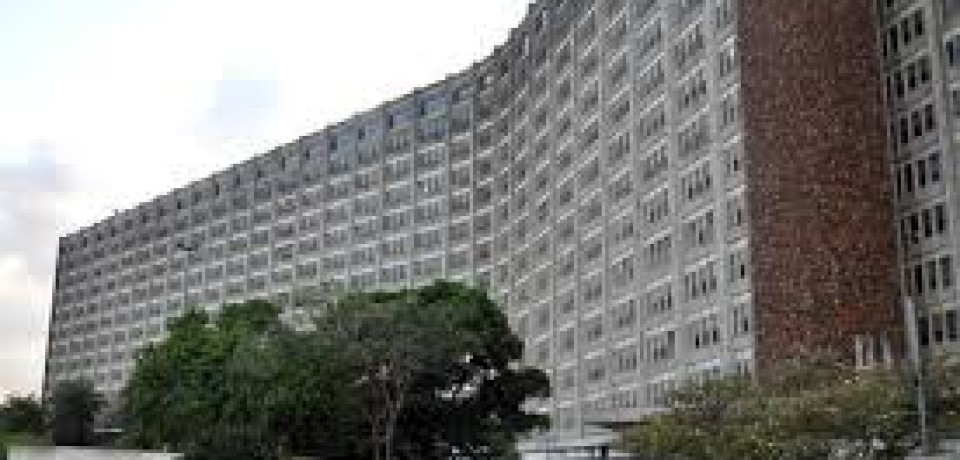 Prédio da Sudene é um gigante esquecido