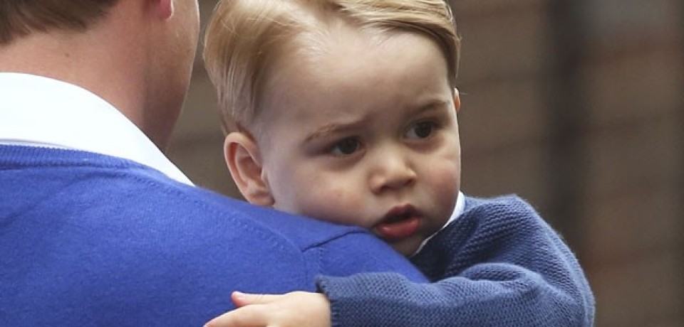 Príncipe William denuncia assédio dos paparazzi a seu filho