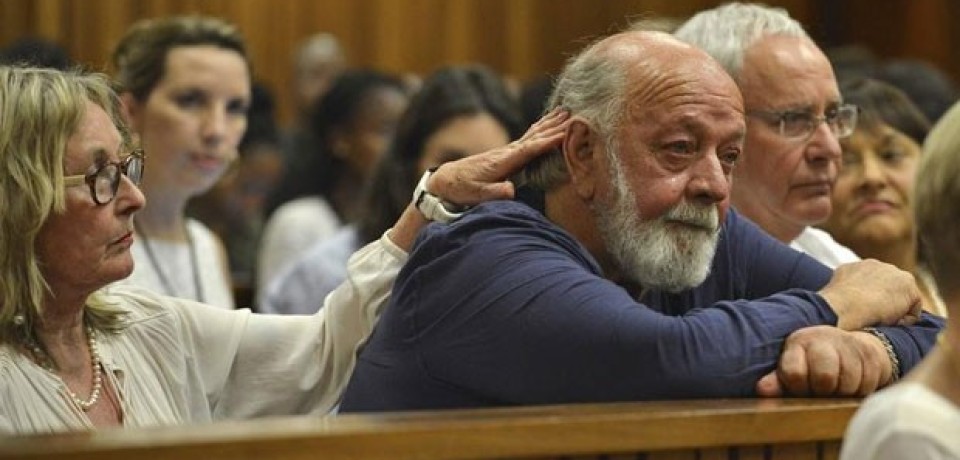 Pistorius matou deliberadamente, afirmam pais de namorada