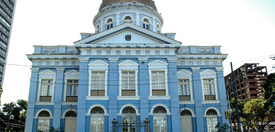 Palácios, praças, basílicas e muito mais no Olha! Recife