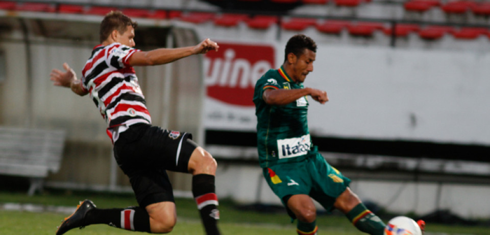 Santa Cruz pode entrar no G4 da Série B pela primeira vez com vitória simples sobre o Sampaio