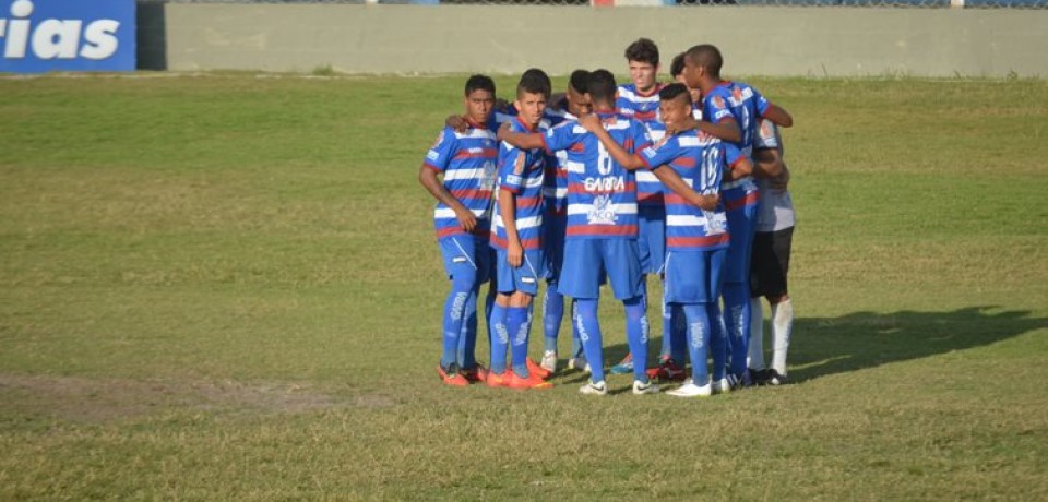 Vitória goleia o Ipojuca e se aproxima da Classificação á semifinal