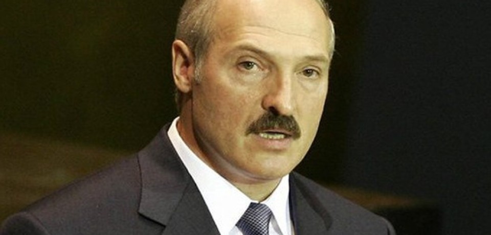 União Europeia suspenderá sanções contra presidente de Belarus