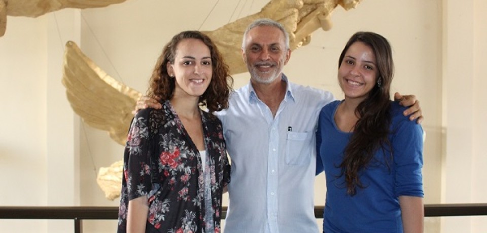 Estudantes de Jornalismo da UFPE gravam entrevista com presidente do Vitória