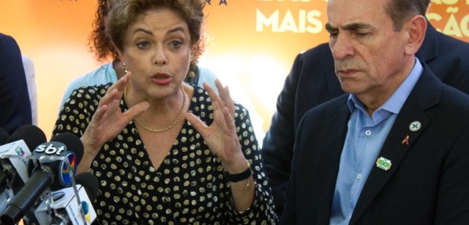 Dilma diz ‘esperar integral confiança’ de Michel Temer contra impeachment