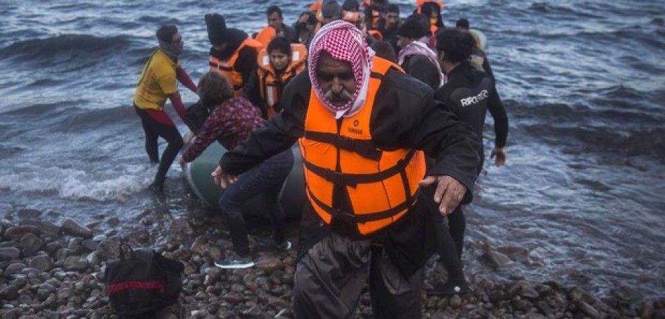 Chegada de refugiados e migrantes na Europa em 2015 passa de 1 milhão