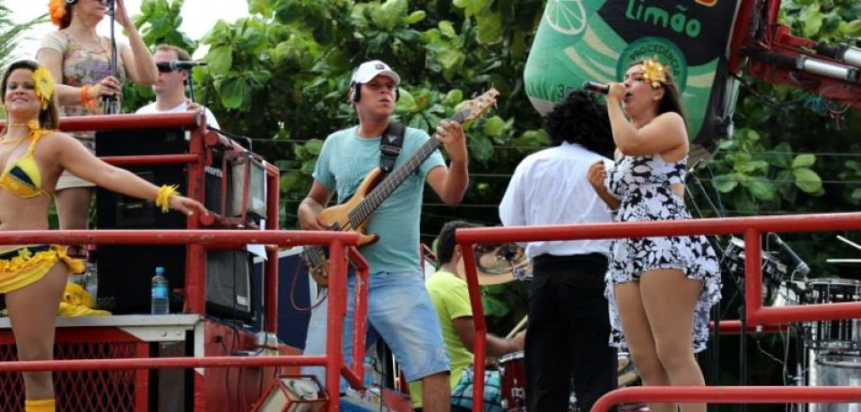 Após morte de Pierre, Bloco A Girafa divulga nova atração para o Carnaval 2016