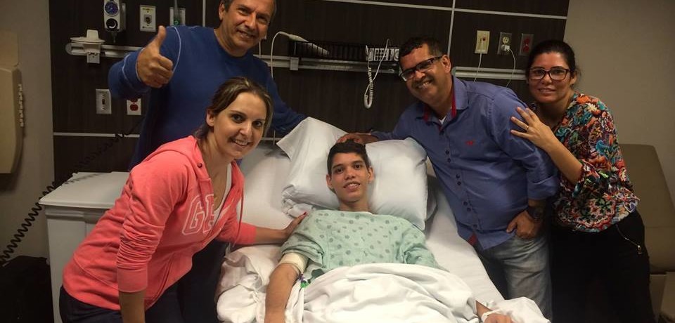 Jovem vitoriense, Weverton passa bem após realizar transplante de intestino nos EUA