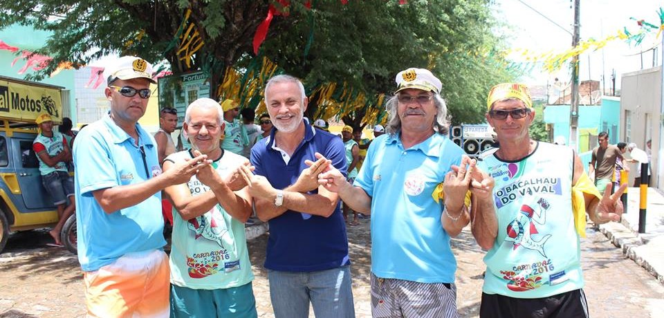 Na quarta-feira de cinzas, o Bacalhau prolongou a folia nas ruas da Vitória