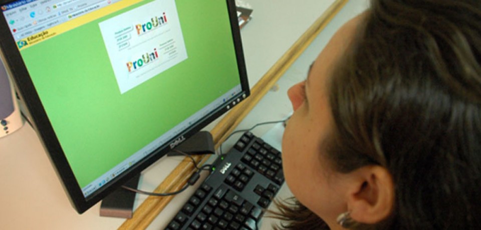Estudantes podem concorrer a partir de hoje a bolsas remanescentes do ProUni