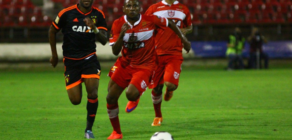 Jogadores do Sport reconhecem má atuação no segundo tempo, mas dão méritos ao CRB