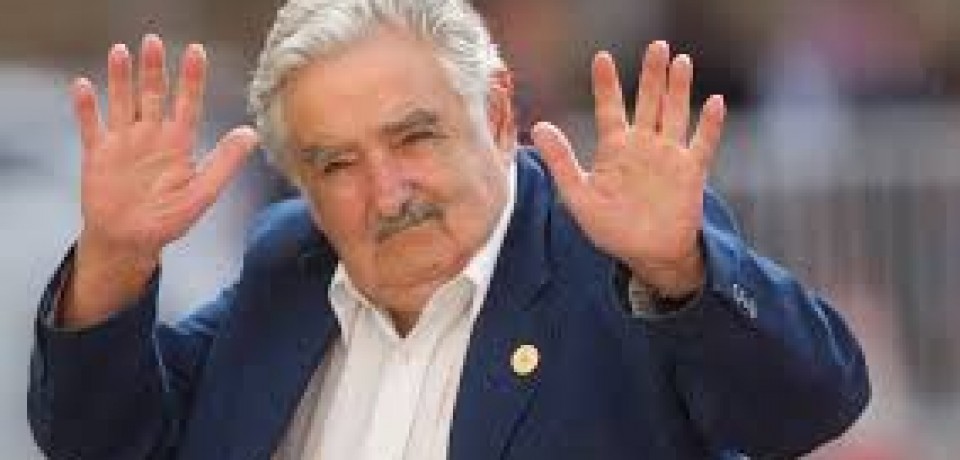 Para Mujica, deputados prejudicaram imagem do Brasil na votação do impeachment