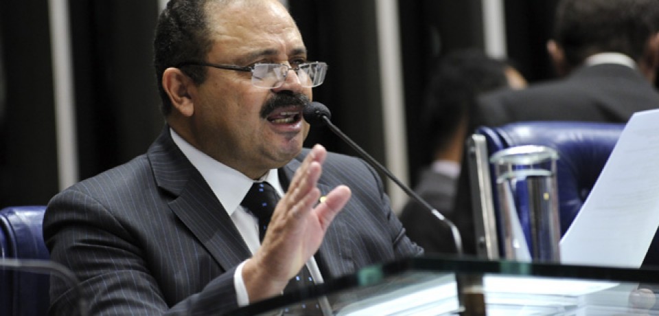 Waldir Maranhão revoga própria decisão de anular impeachment, diz revista