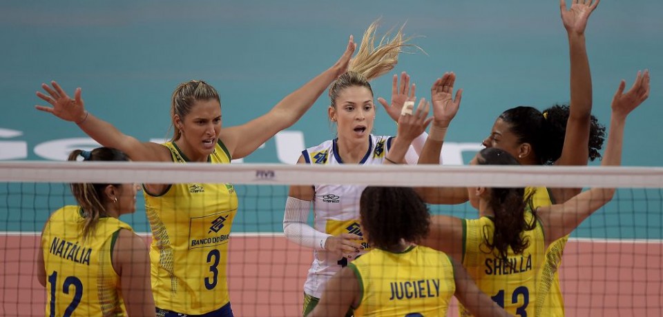 Brasil supera Sérvia e termina invicto a primeira etapa do Grand Prix