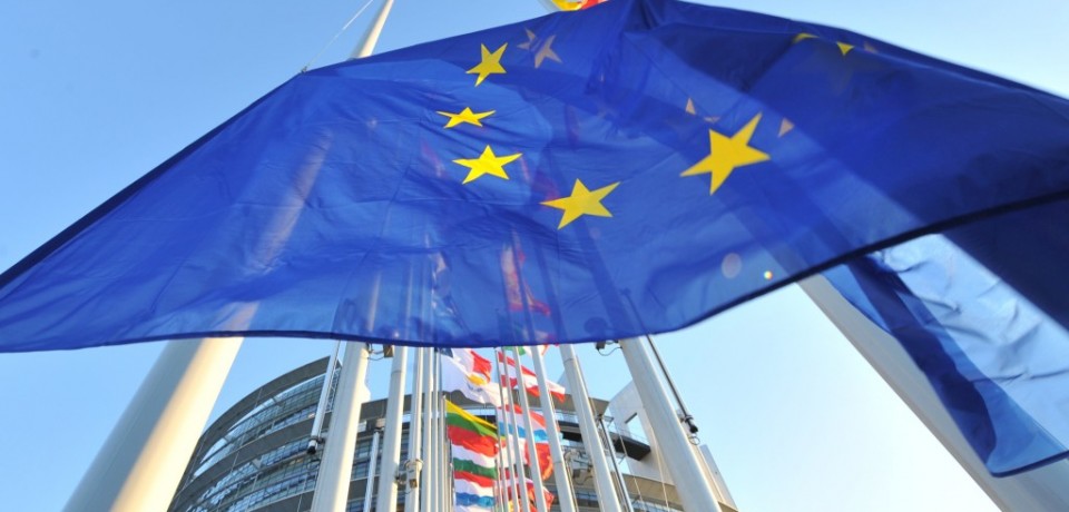 Possível saída da UE traz riscos à economia global, diz BC britânico
