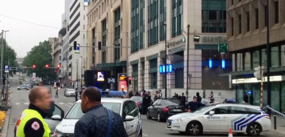 Centro comercial em Bruxelas evacuado após ameaça