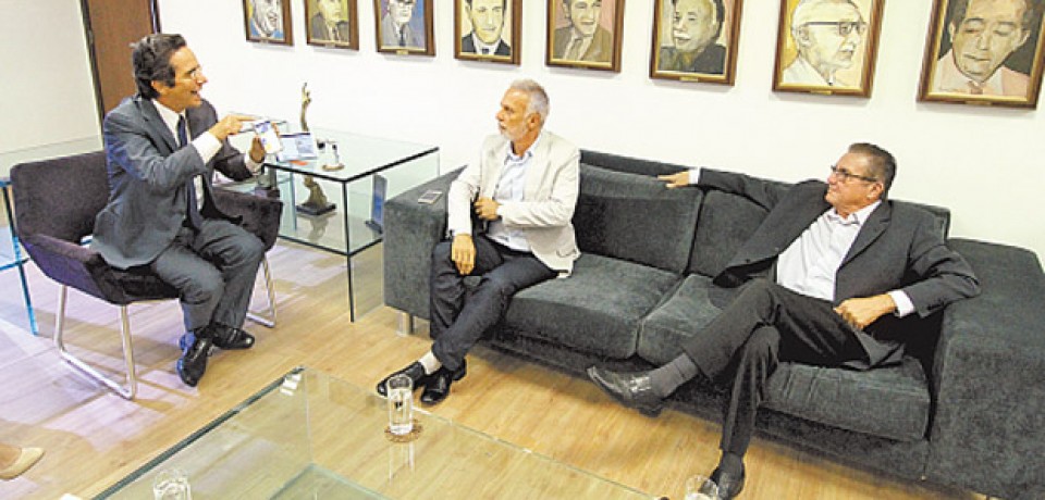 As peças do xadrez eleitoral de Vitória
