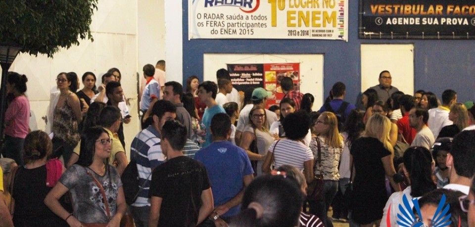 Vestibular FACOL 2016.2 atrai centenas de estudantes
