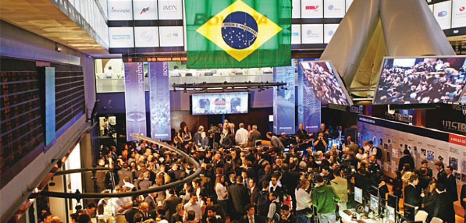 Bovespa passa a operar em alta
