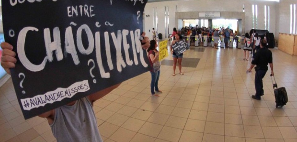 Artistas alertam para necessidade de manter limpas as estações de metrô