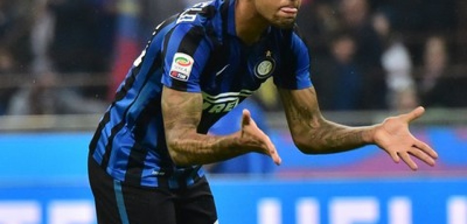Flamengo decide dar pausa no caso Felipe Melo até o fim do Brasileiro